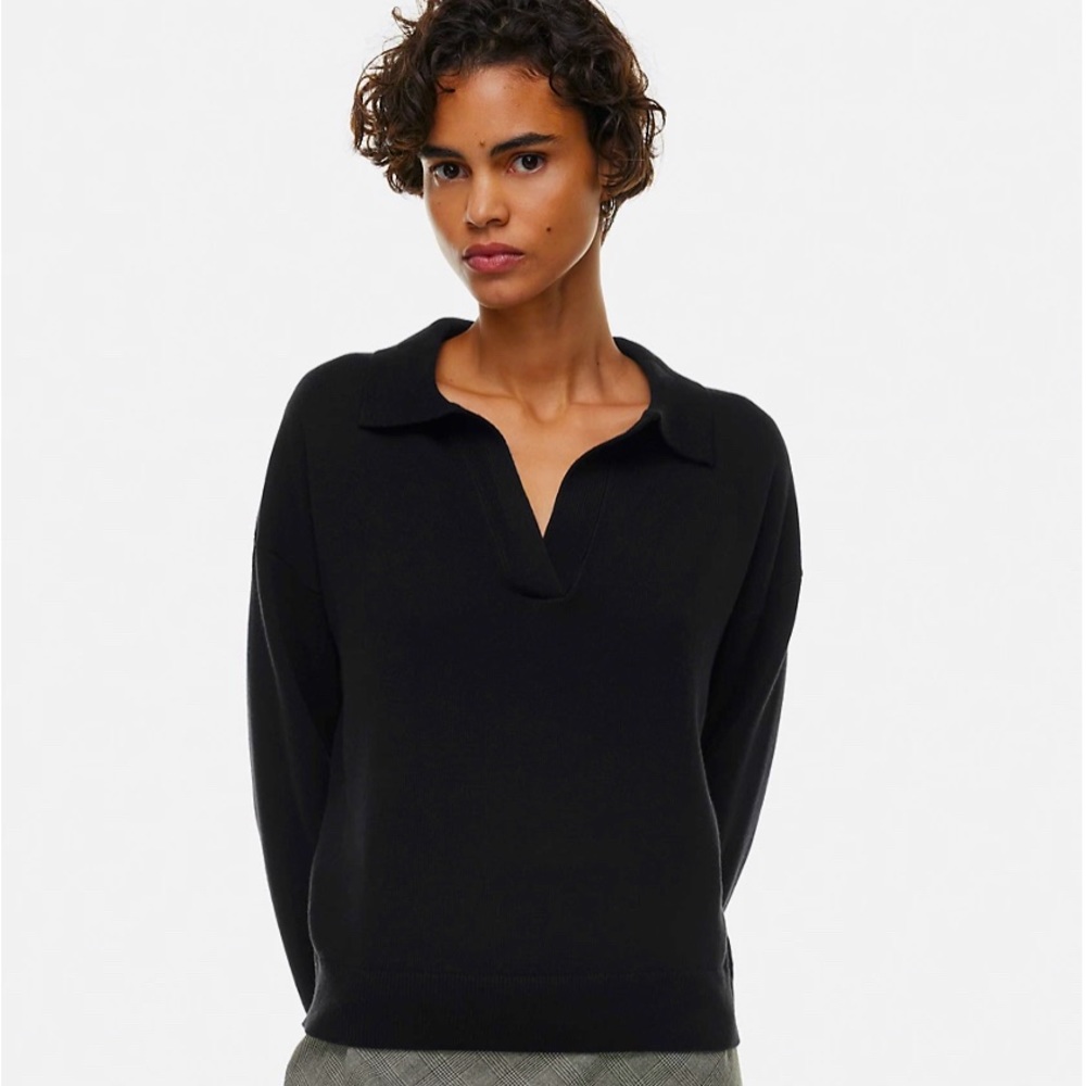 Wilfred Cashmere Sweater with collar.